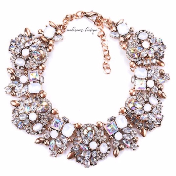 Jewelry - Stunning Necklace / Choker Jewelry - Stunning Necklace / Choker